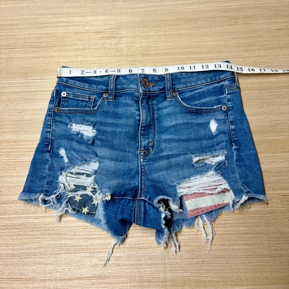 American Eagle Next Level Stretch Hi-Rise Shortie Womens 8 Distressed USA Ripped - Picture 2 of 9